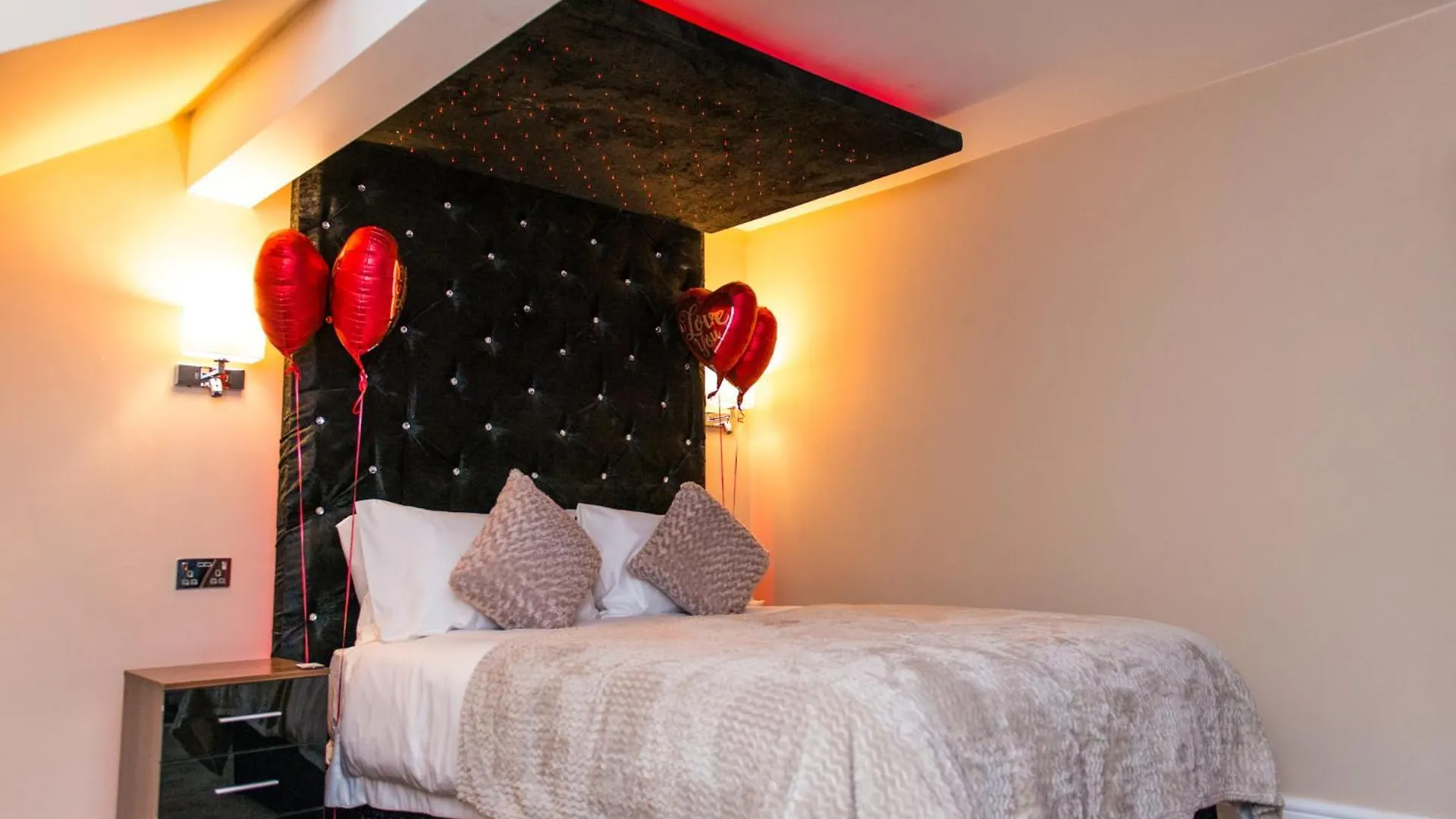 Appartement Aphrodite Suites Huddersfield